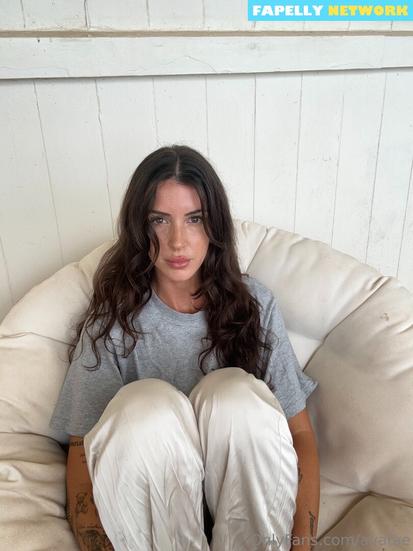 avafae / avafae_ / lizvrd_queen NudOnlyFans Fotografie #2