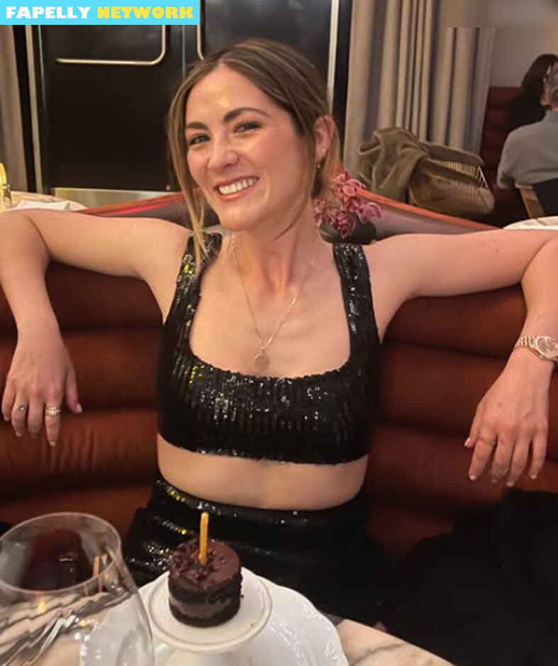 Isabelle Fuhrman / isabellefuhrman Nud Fotografie #1